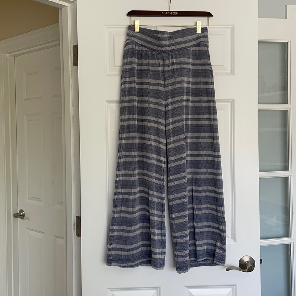 GAP Striped Pants